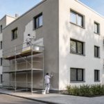 Fassadensanierung an einem Berliner Wohngebäude
